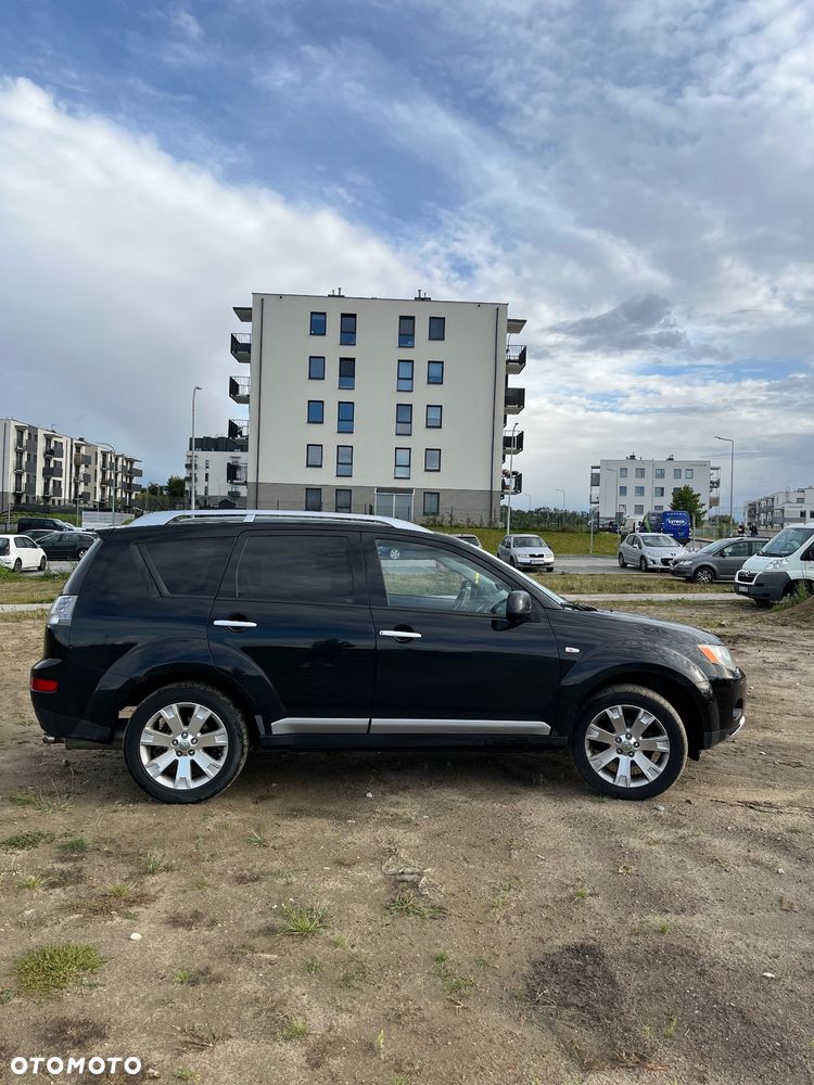Mitsubishi Outlander 2.0 DID Instyle - 5