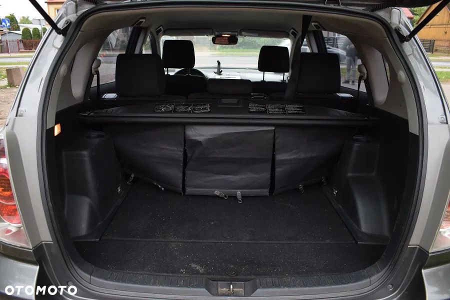 Toyota Corolla Verso 1.8 Gold - 6