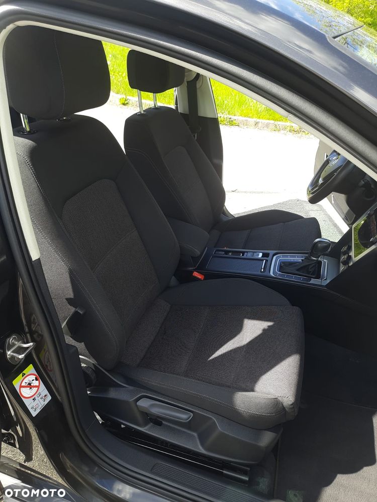 Volkswagen Passat Variant 1.6 TDI (BlueMotion Technology) DSG Comfortline - 25