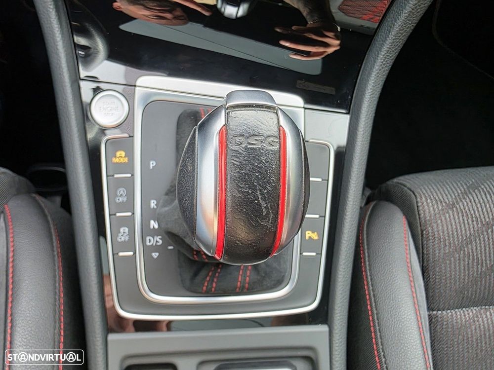 VW Golf 2.0 TSI GTi TCR DSG - 24