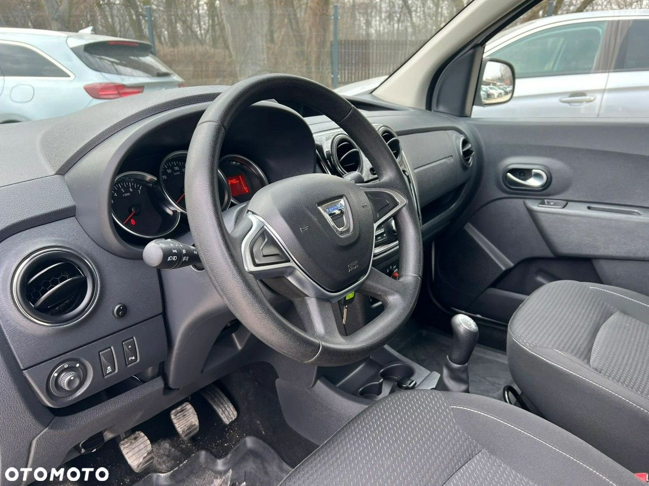 Dacia Dokker - 12