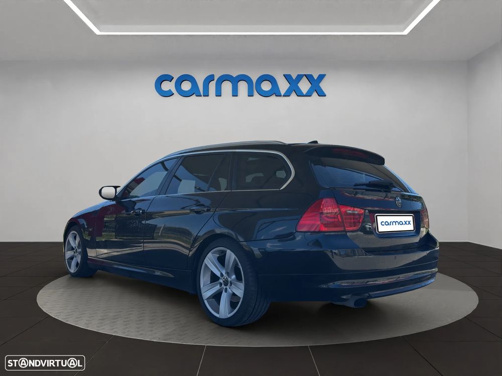 BMW 320 d Luxury Line - 4