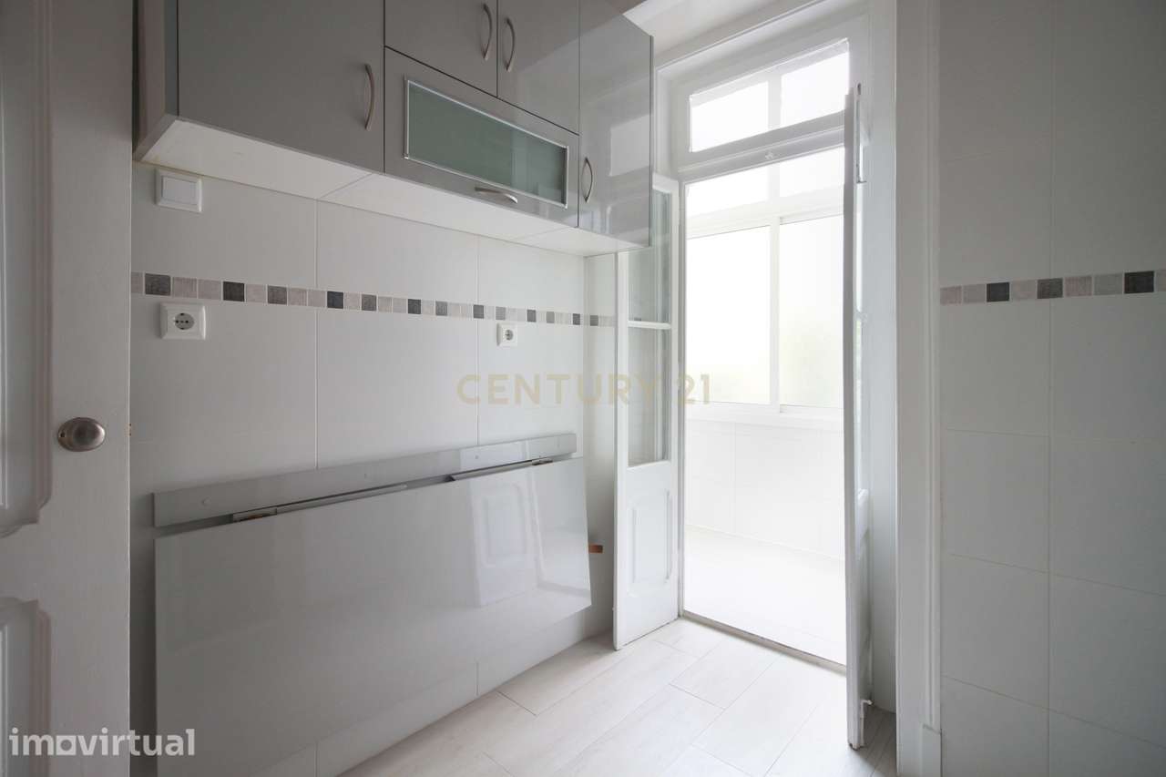 Apartamento T2+1 para arrendar nas Av. Novas - Grande imagem: 3/21