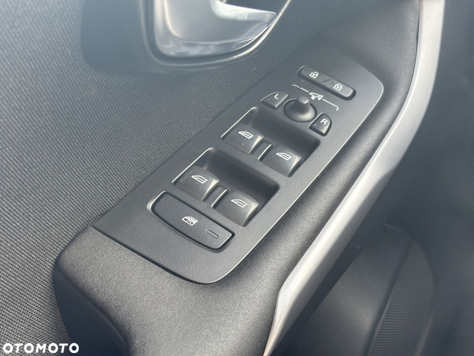 Volvo V40 - 23