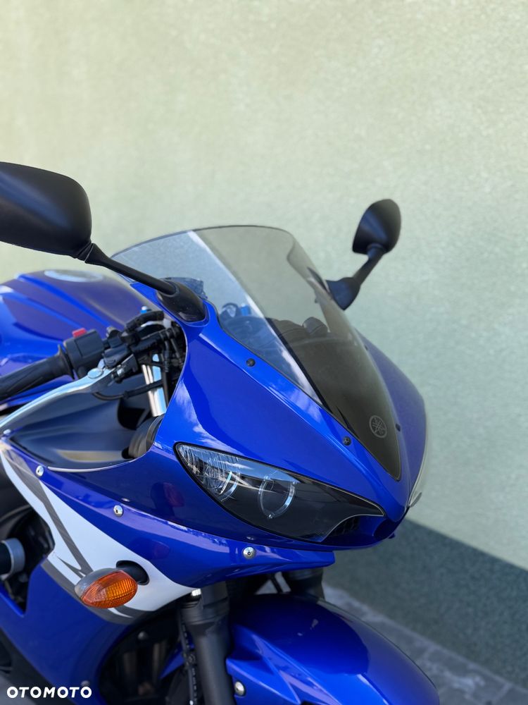 Yamaha R6 - 2