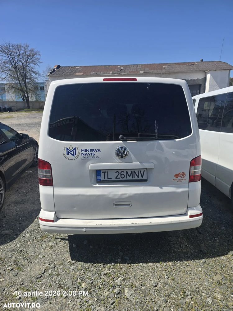 Volkswagen Caravelle - 8