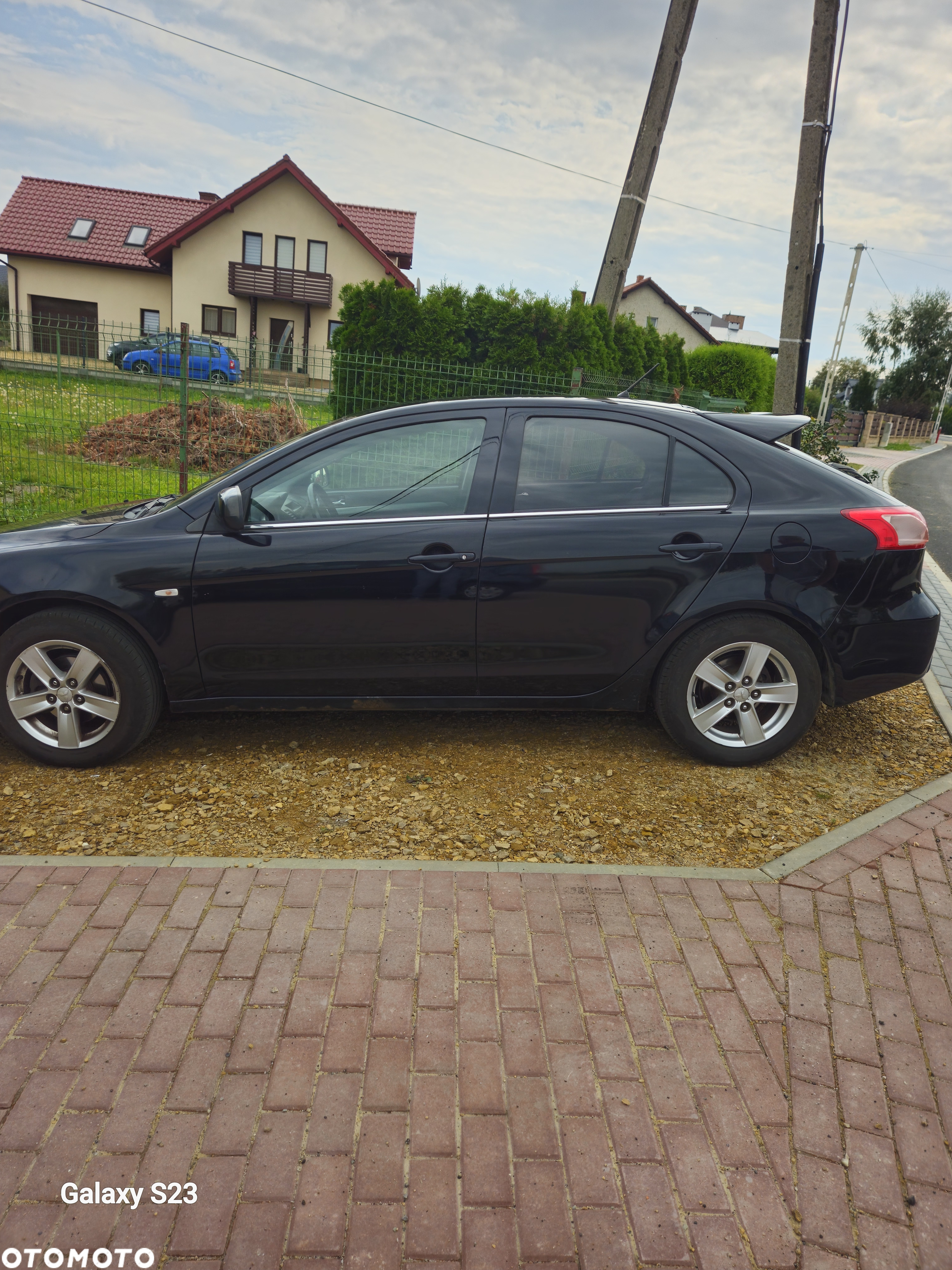Mitsubishi Lancer 1.5 Inform - 2