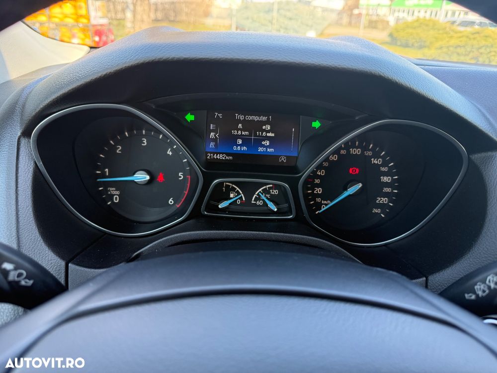 Ford Focus 1.5 TDCi DPF Start-Stopp-System Titanium - 11