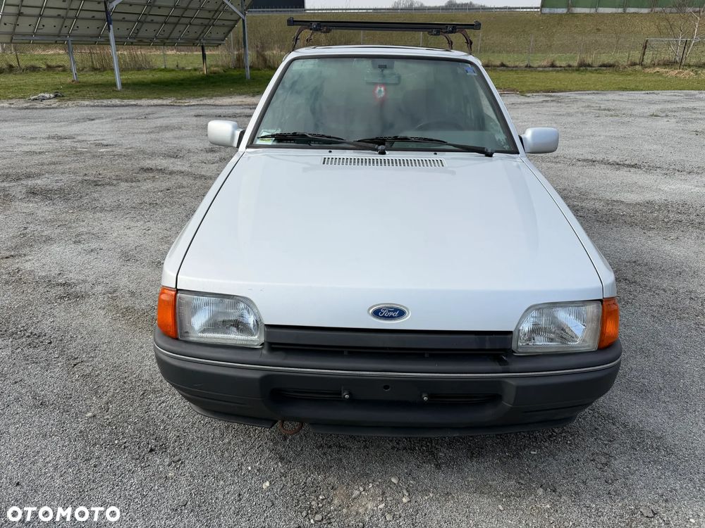 Ford Escort 1.3 CL - 2