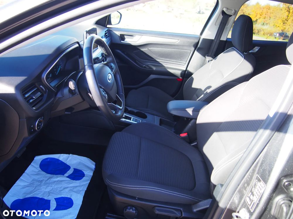 Ford Focus SW 1.5 EcoBoost Trend Edition Business - 9