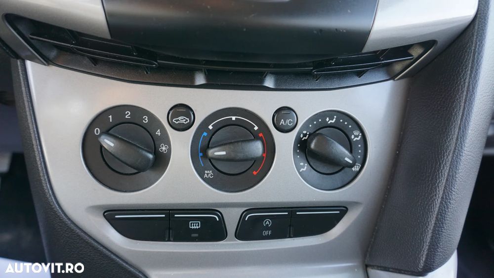 Ford Focus 1.0 EcoBoost Start-Stopp-System TREND - 25