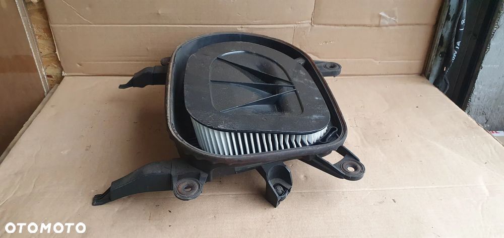Obudowa filtra powietrza BMW X5 E70 3.0D 7812061 - 3