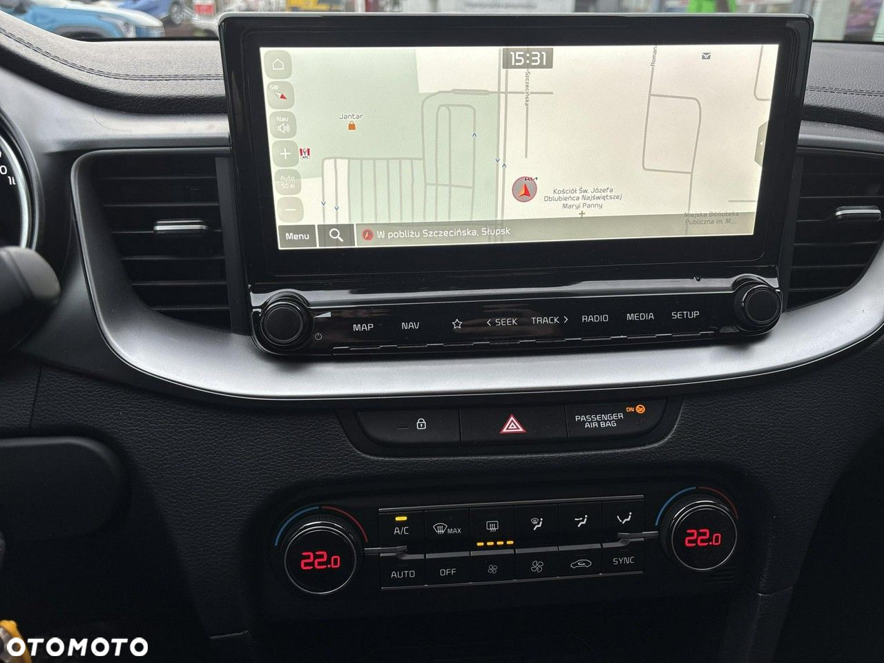 Kia XCeed - 16
