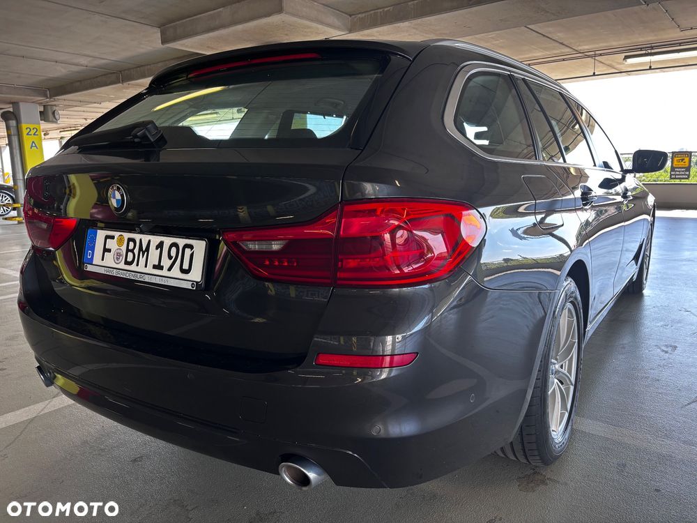 BMW Seria 5 520d Efficient Dynamics Edition - 11