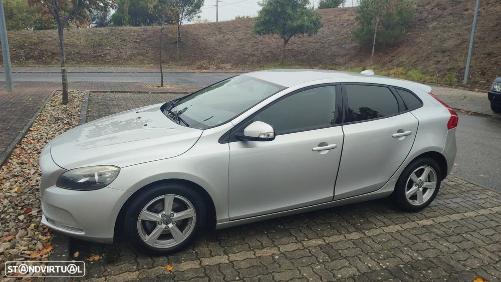 Volvo V40 D2 Kinetic - 10