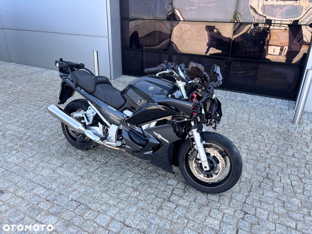 Yamaha FJR - 2