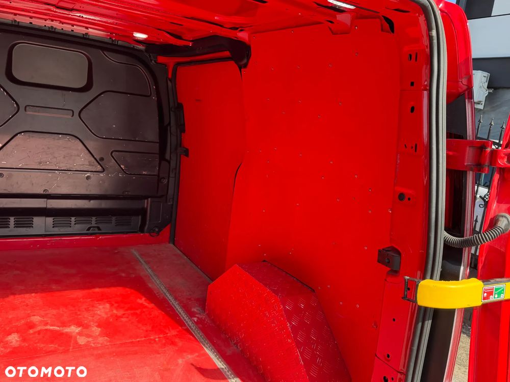 Ford TRANSIT CUSTOM - 34