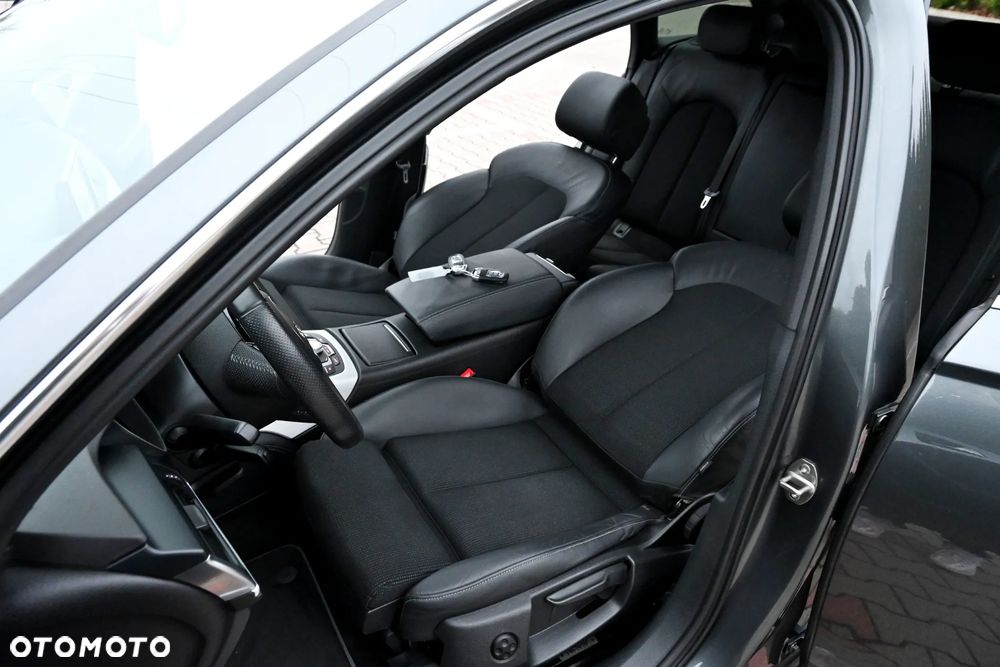 Audi A6 Avant 2.0 TDI Ultra DPF S tronic - 28