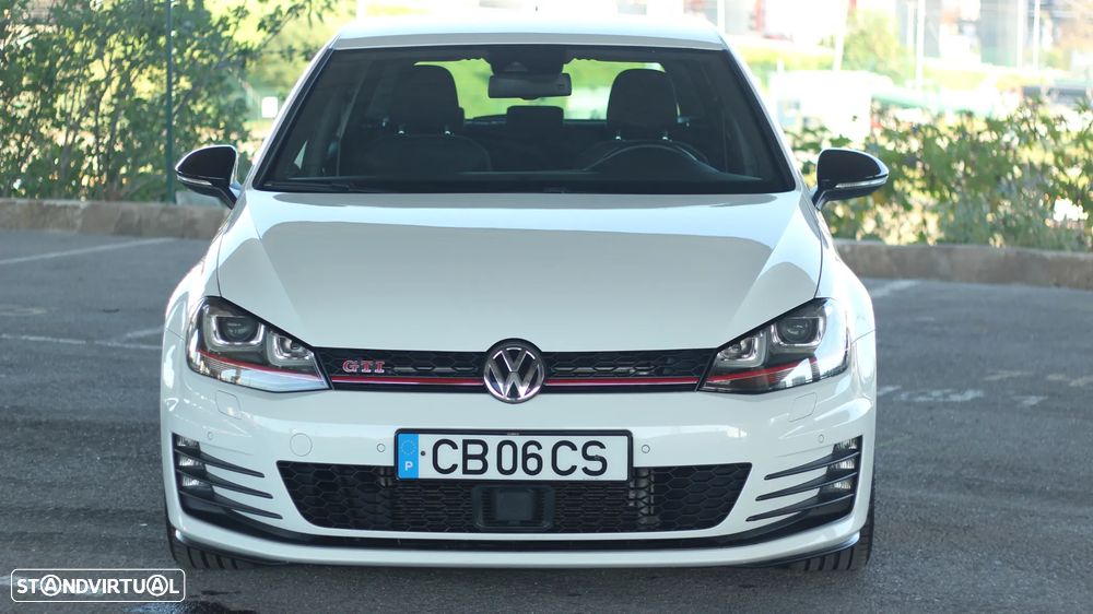 VW Golf GTI Performance BlueMotion DSG - 10