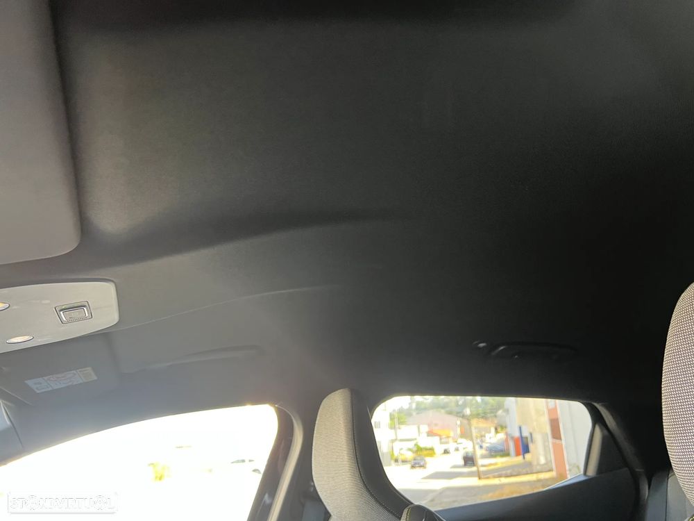 Renault Mégane E-Tech 220 Comfort Range Iconic - 25