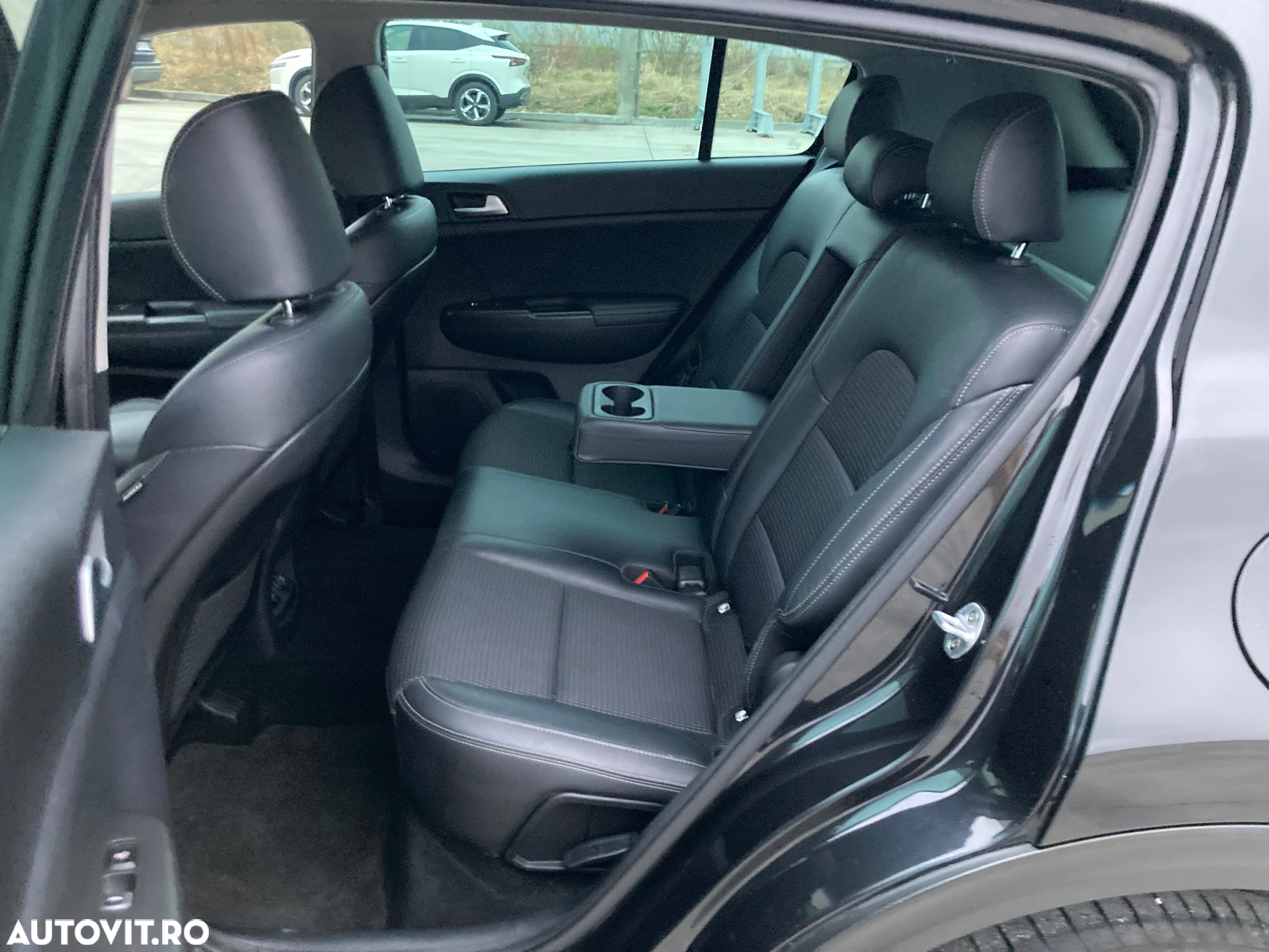 Kia Sportage 2,0 CRDI AWD Aut. Platinum - 25