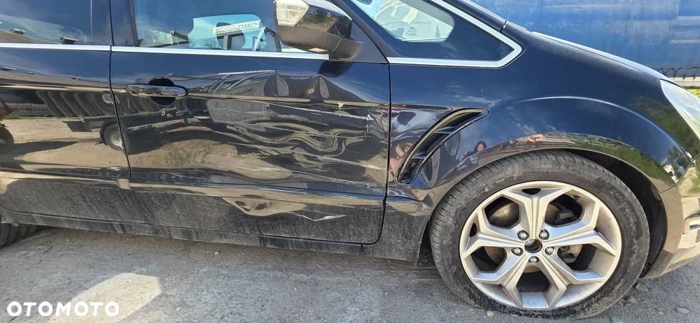 Ford S-Max 2.0 TDCi DPF Titanium MPS6 - 2