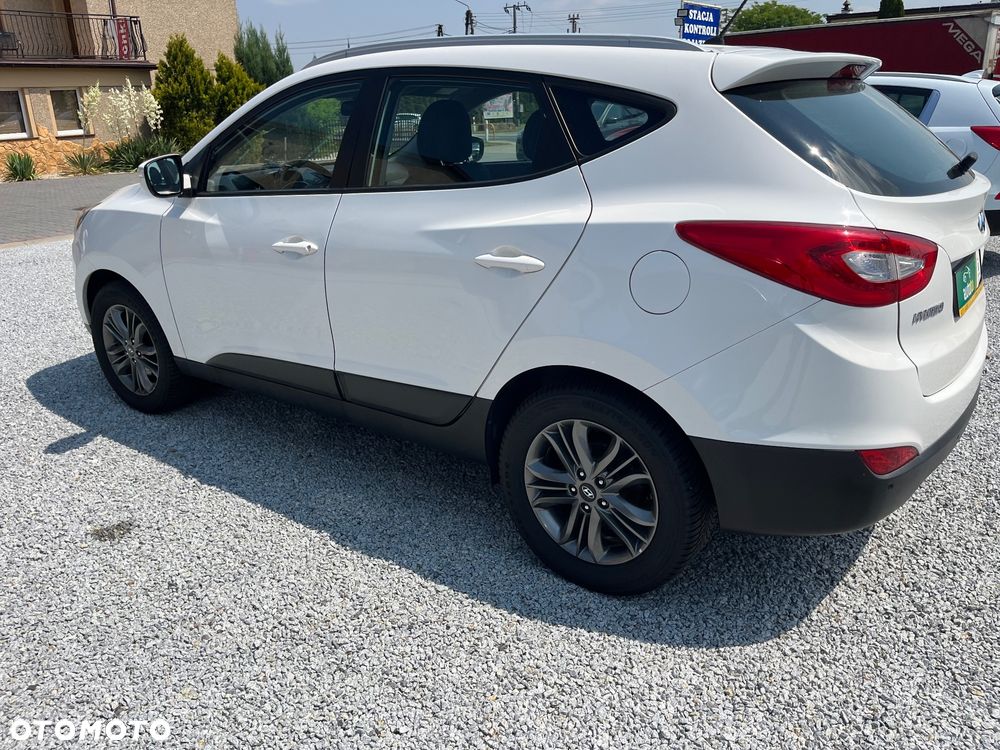 Hyundai ix35 1.6 2WD Fifa World Cup Edition - 16