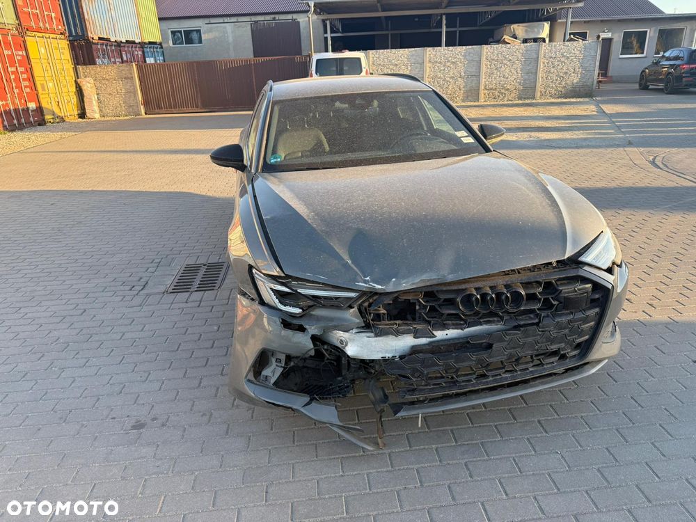 Audi A6 Avant - 3