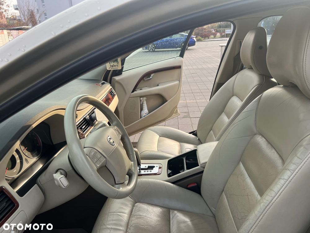 Volvo S80 2.4D5 Executive - 4