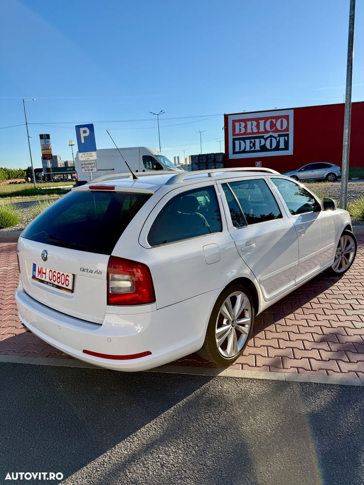 Skoda Octavia 2.0 TDI CR DPF DSG RS - 6