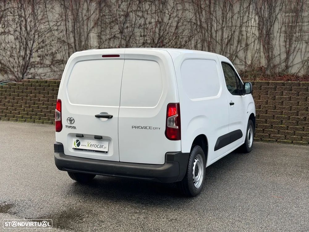Toyota ProaceCity 1.5 D-4D 100HP 3L - 5