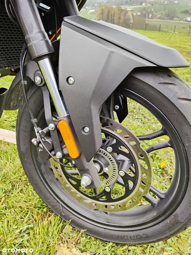 VOGE 300DS - 5