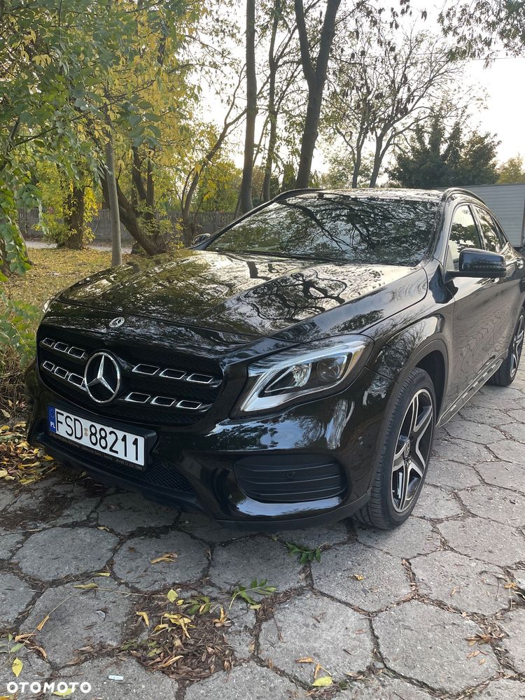 Mercedes-Benz GLA 200 d 7G-DCT - 1