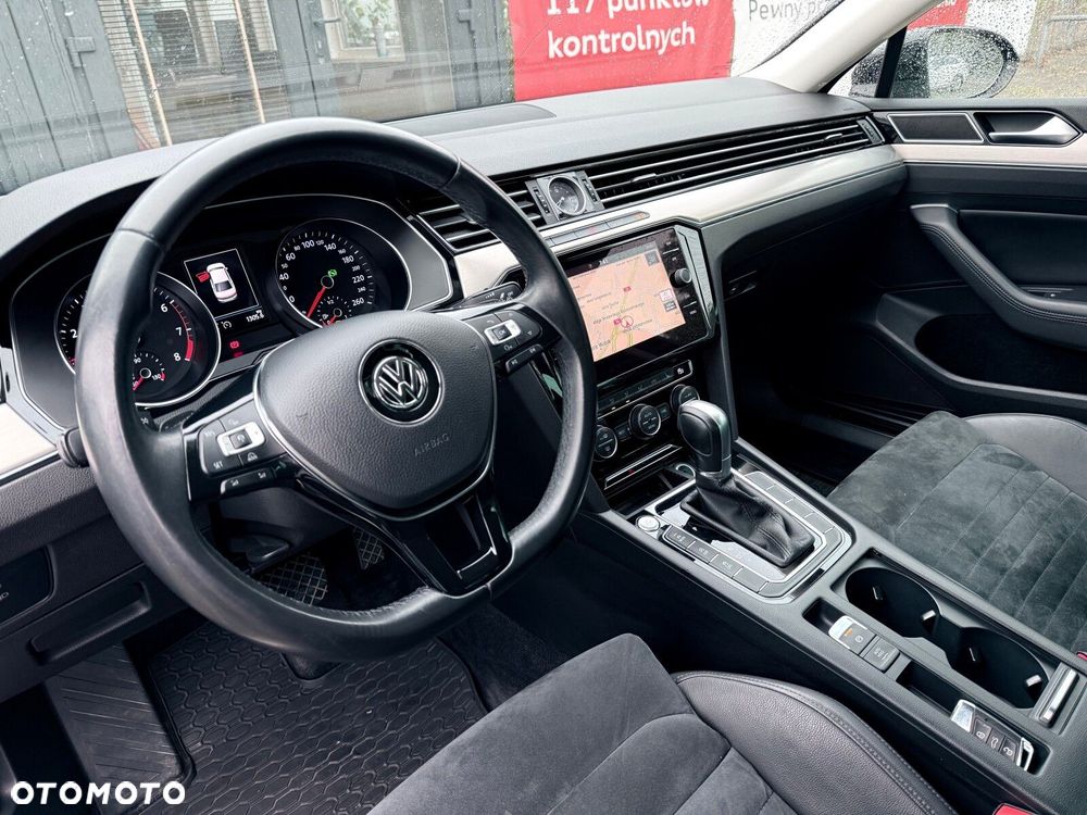 Volkswagen Passat - 27