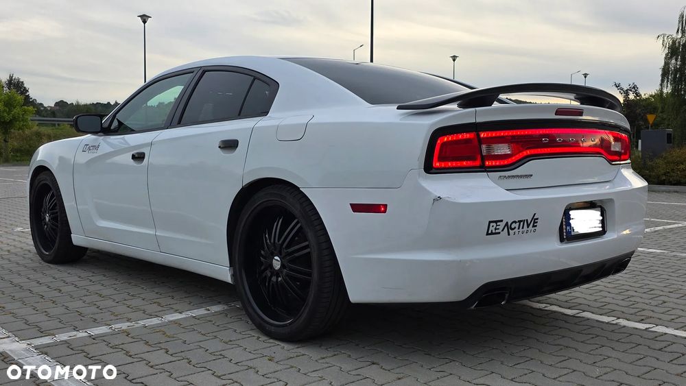 Dodge Charger - 4