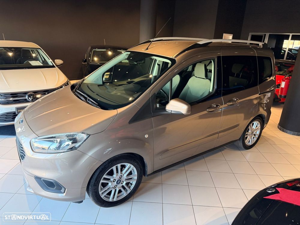 Ford Tourneo Courier 1.0 EcoBoost Titanium - 9