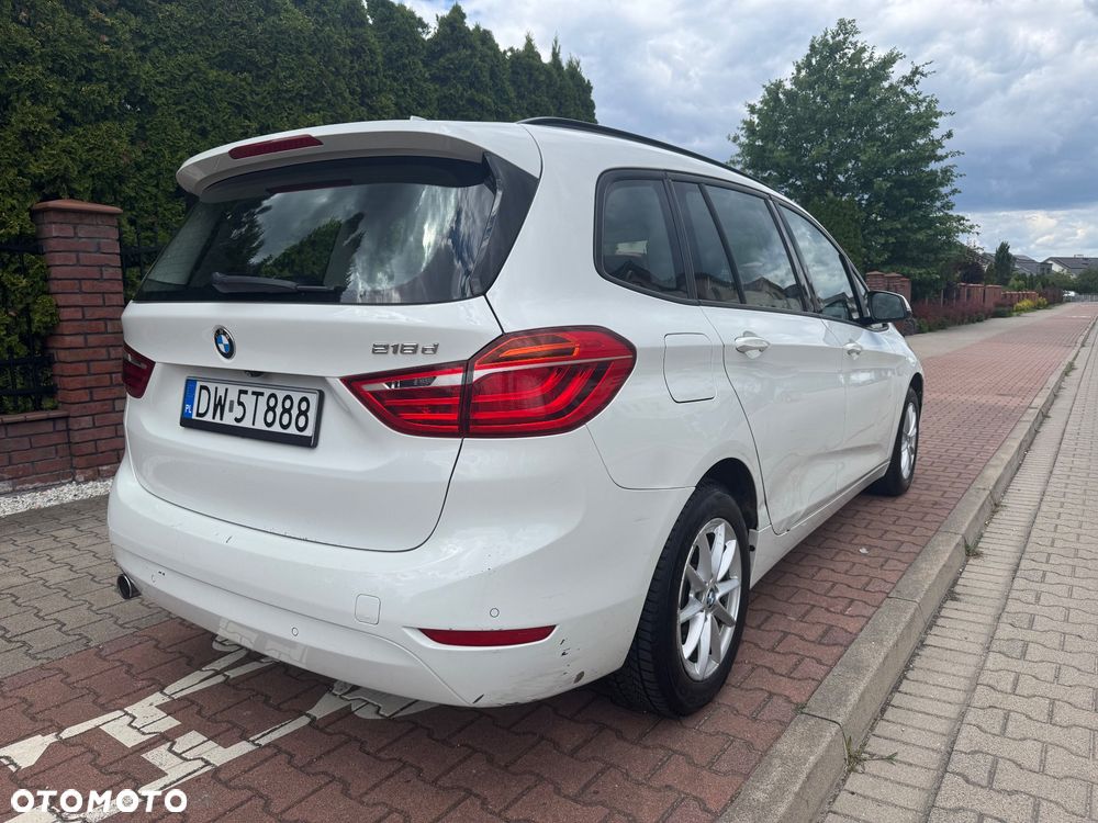 BMW Seria 2 218d GT - 2