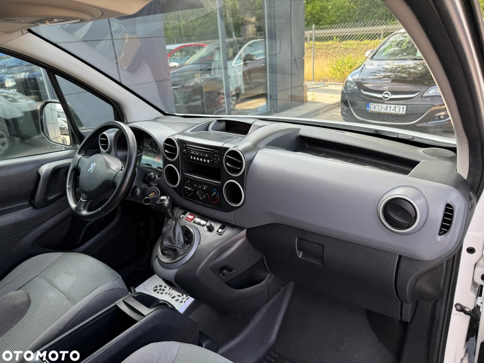Peugeot Partner LONG Klimatyzacja Centralny Zamek Radio CD - 18