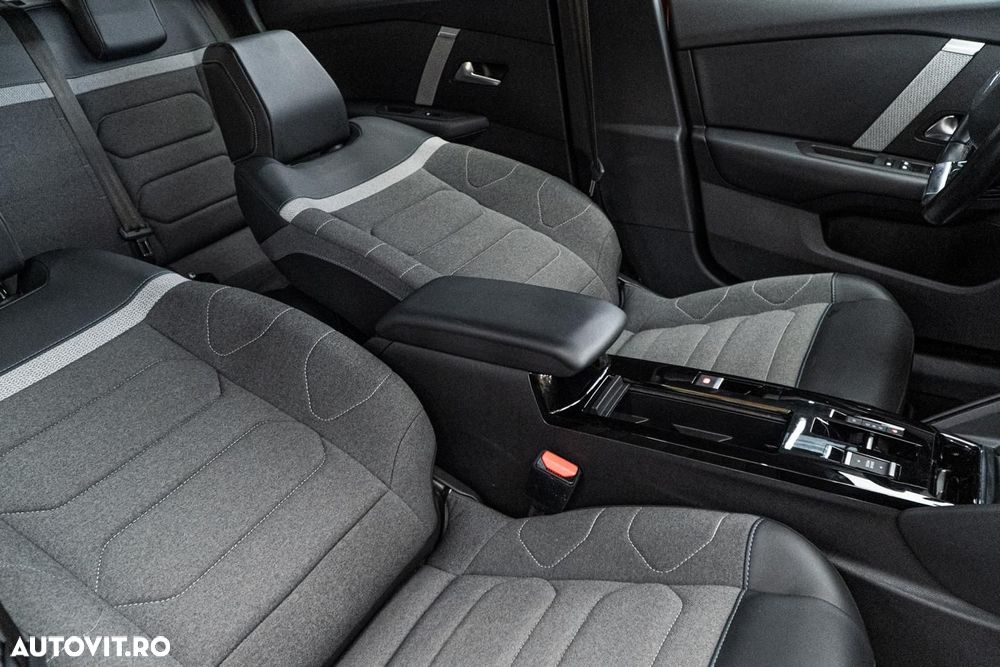 Citroën C4 PureTech 130 Stop&Start EAT8 PLUS - 38