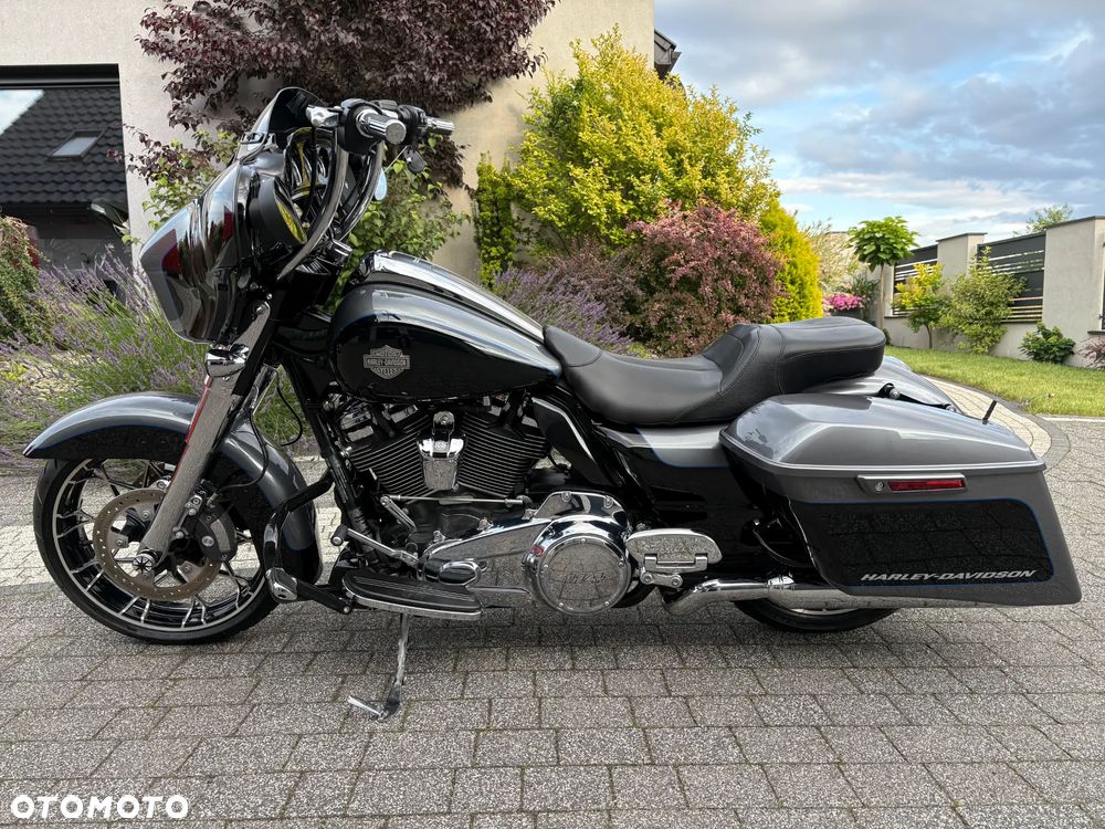 Harley-Davidson Touring Street Glide - 13