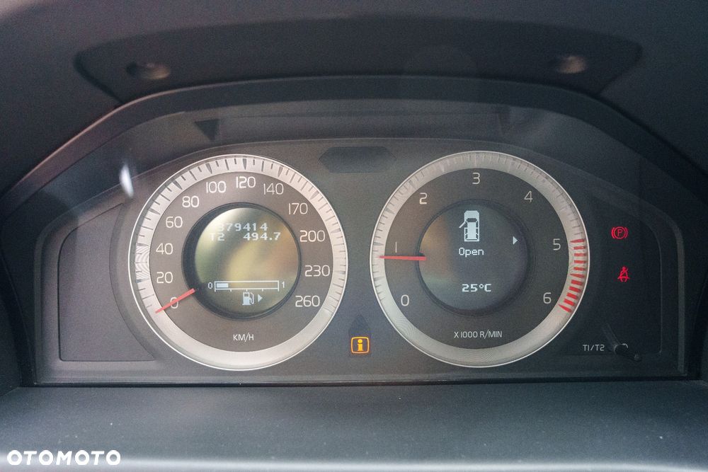 Volvo V70 2.0D Momentum - 16