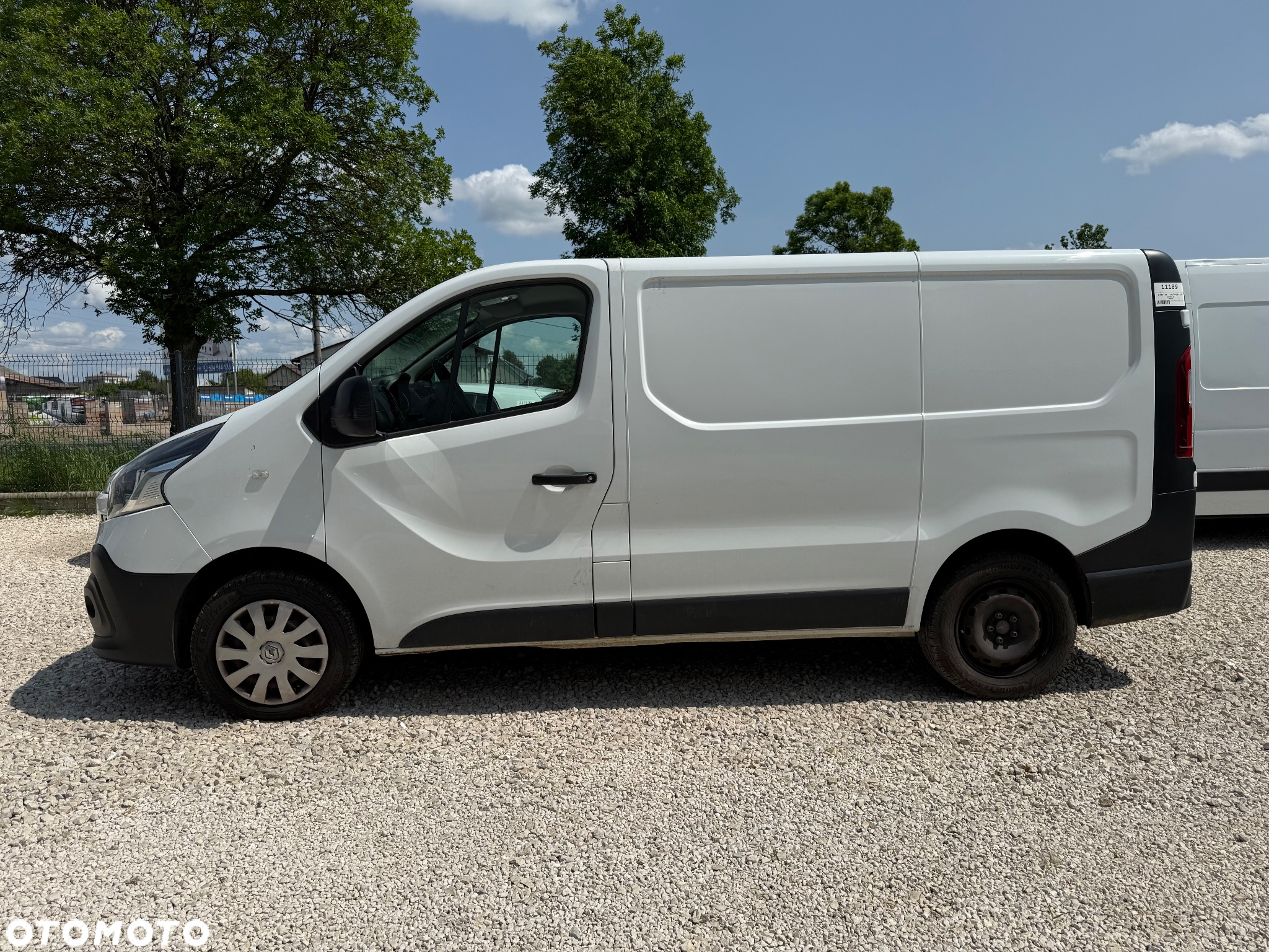 Renault Trafic - 2