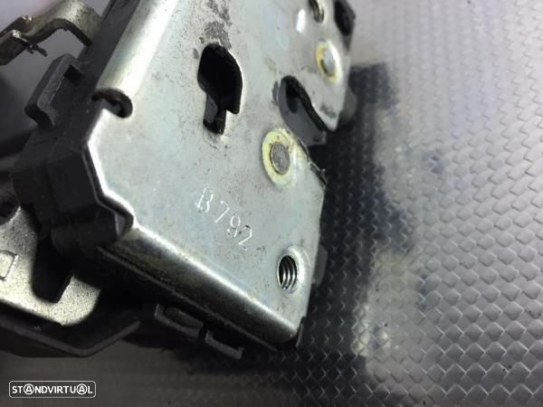 Fecho Porta Frente Dto Fiat Doblo Veículo Multiuso (119_, 223_) - 5