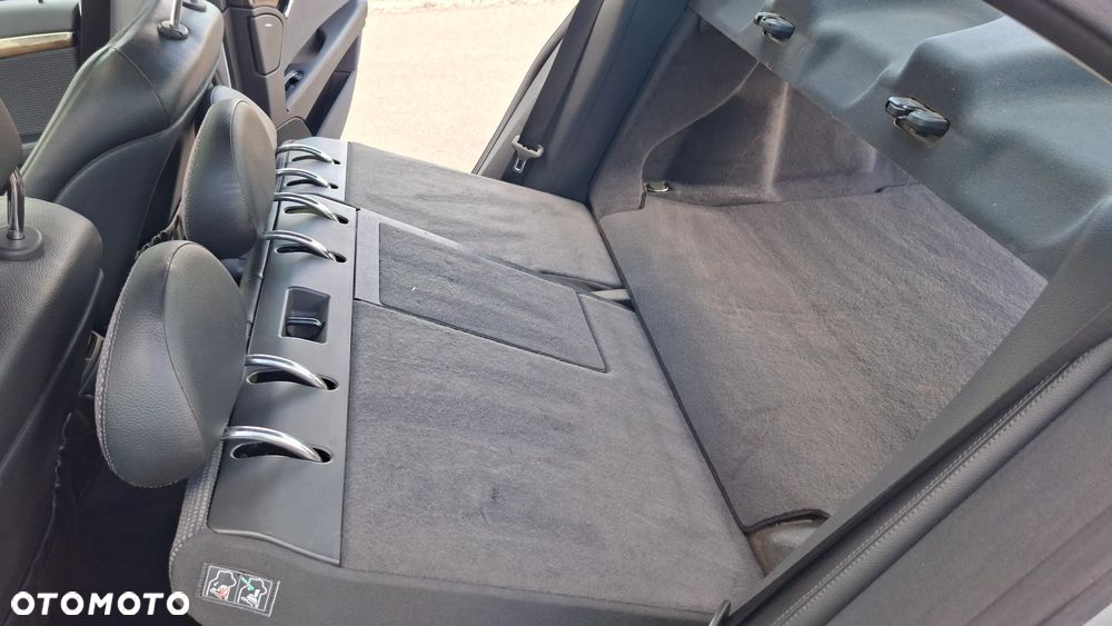 Mercedes-Benz Klasa E 200 Kompressor Automatik Avantgarde - 35