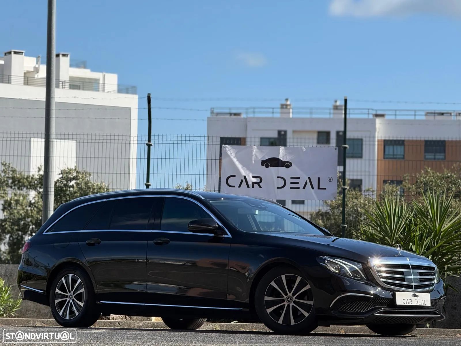 Mercedes-Benz E 200 d Exclusive Line - 1