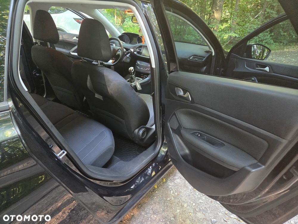 Peugeot 308 1.6 BlueHDi Active S&S - 4