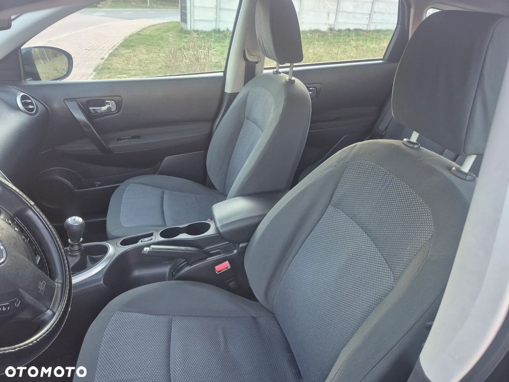 Nissan Qashqai - 12