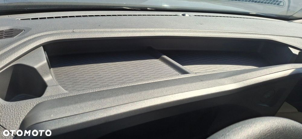 Volkswagen Transporter - 23