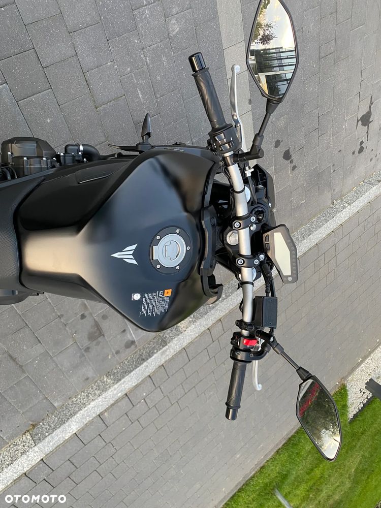 Yamaha MT - 5