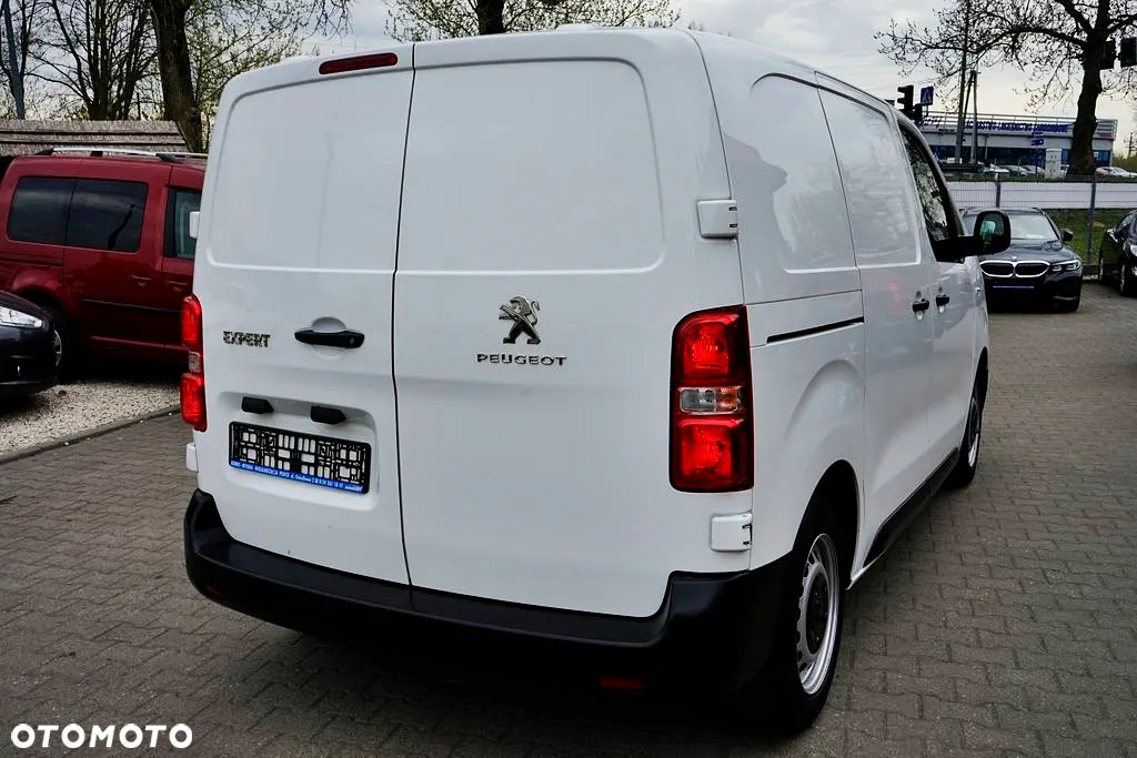 Peugeot Expert - 8